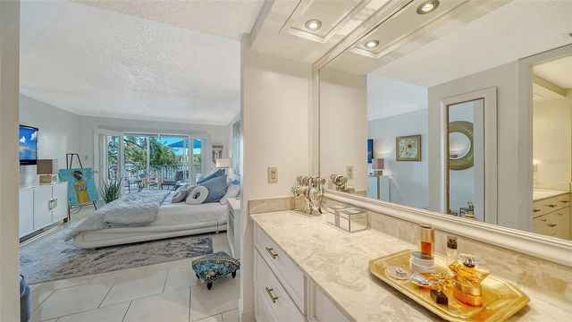 1355 S PORTOFINO DRIVE 103, Sarasota, FL 34242