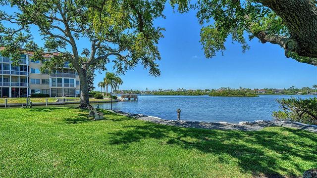 1355 S PORTOFINO DRIVE 103, Sarasota, FL 34242