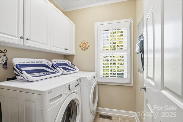 506 Ballymote Court, Matthews, NC 28104