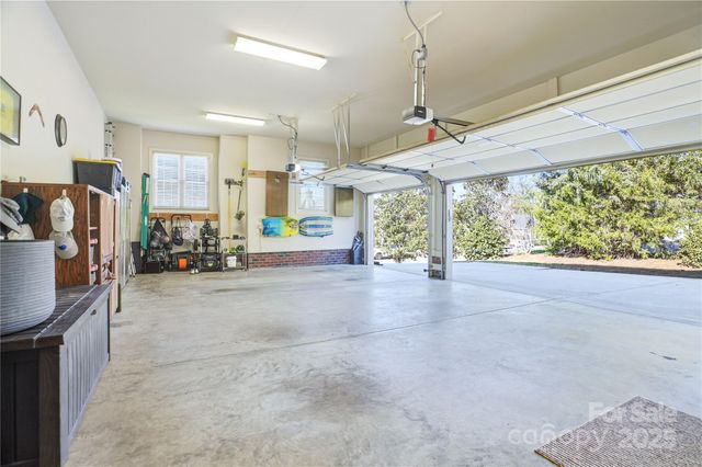 506 Ballymote Court, Matthews, NC 28104