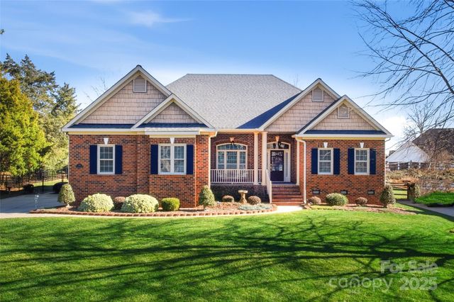 506 Ballymote Court, Matthews, NC 28104
