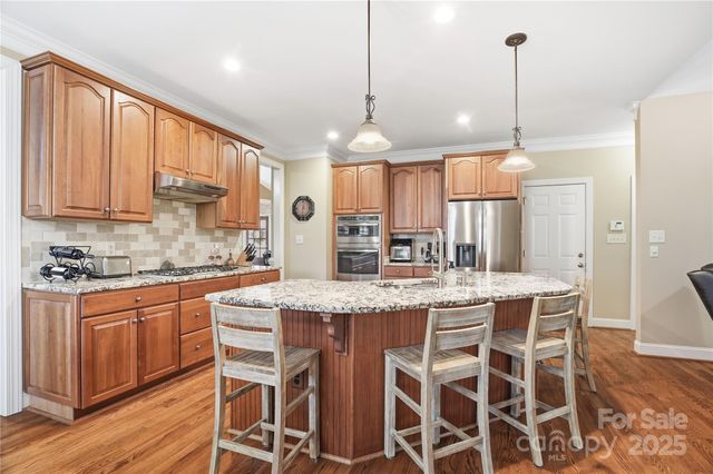 506 Ballymote Court, Matthews, NC 28104
