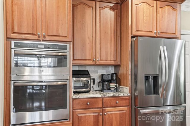 506 Ballymote Court, Matthews, NC 28104