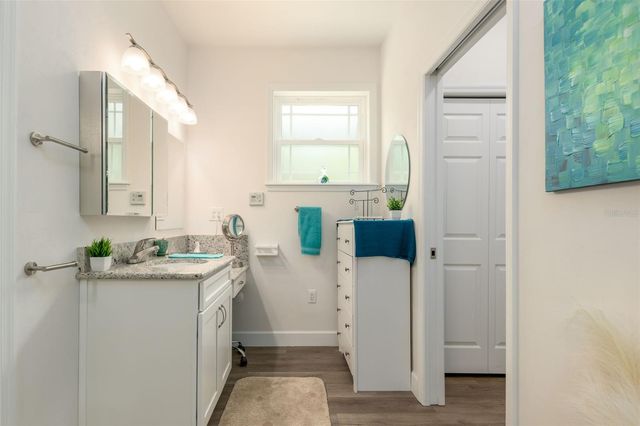 8180 NE 8TH PLACE, High Springs, FL 32643