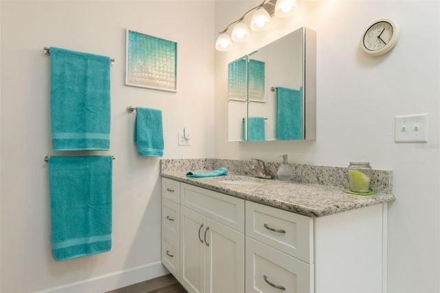 8180 NE 8TH PLACE, High Springs, FL 32643