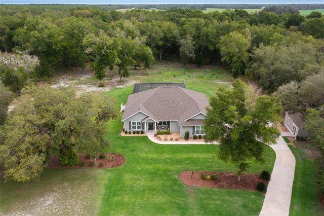 8180 NE 8TH PLACE, High Springs, FL 32643