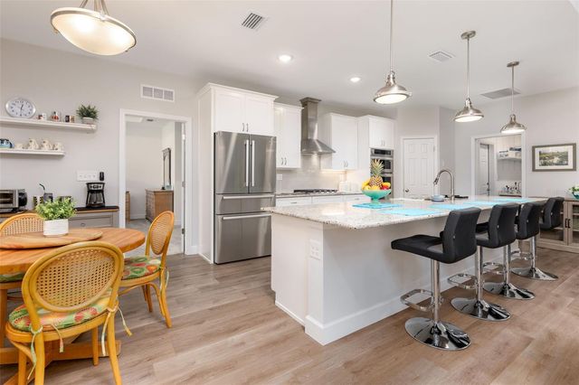 8180 NE 8TH PLACE, High Springs, FL 32643