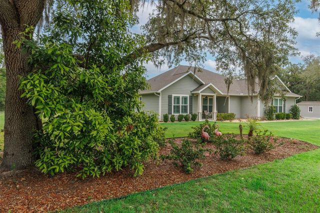 8180 NE 8TH PLACE, High Springs, FL 32643