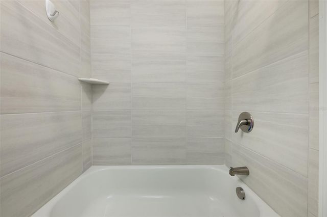 8180 NE 8TH PLACE, High Springs, FL 32643
