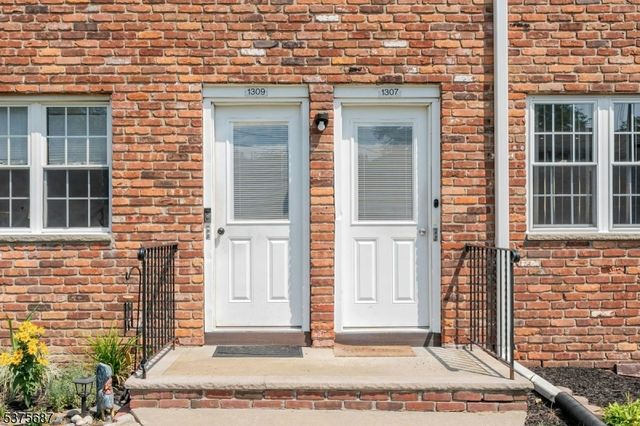 1309 Valley Road B, Wayne Twp., NJ 07470