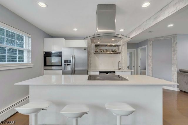 1309 Valley Road B, Wayne Twp., NJ 07470