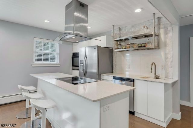 1309 Valley Road B, Wayne Twp., NJ 07470