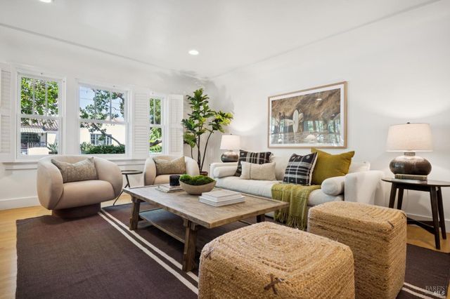 137 France St, Sonoma, CA 95476