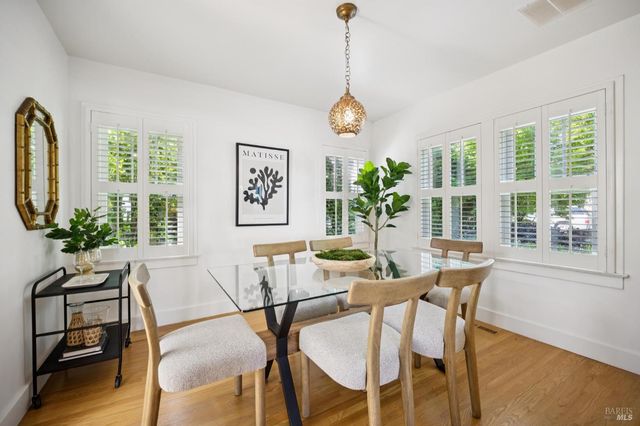 137 France St, Sonoma, CA 95476