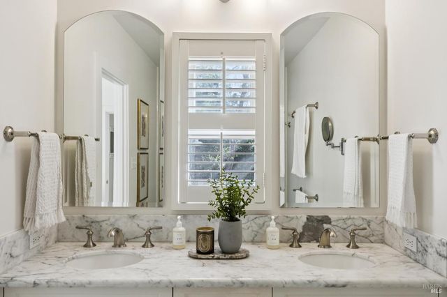 137 France St, Sonoma, CA 95476