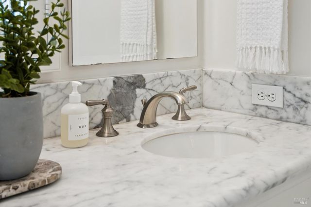 137 France St, Sonoma, CA 95476