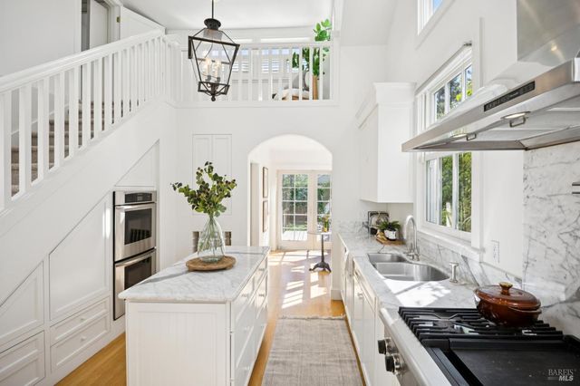 137 France St, Sonoma, CA 95476