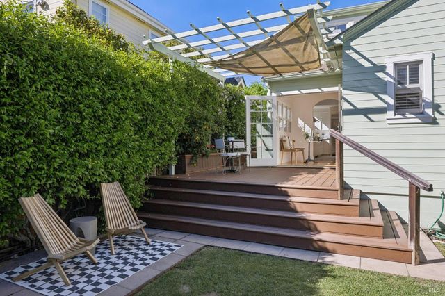 137 France St, Sonoma, CA 95476