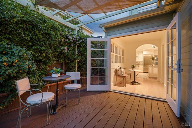 137 France St, Sonoma, CA 95476