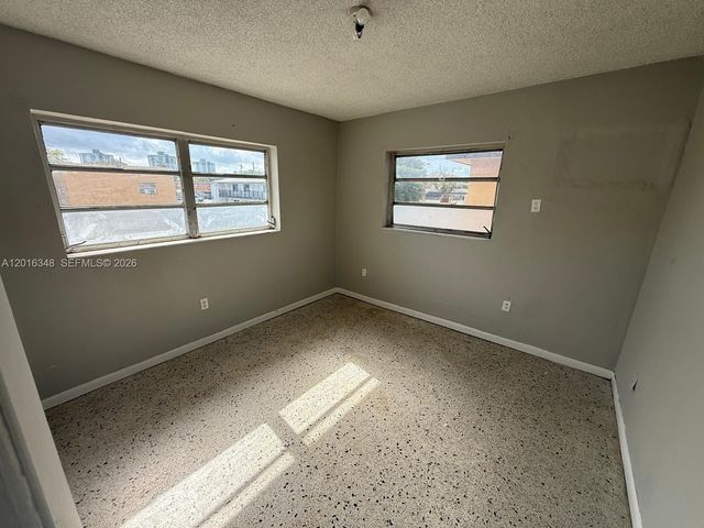 3045 NW 21st Ct 6, Miami, FL 33142