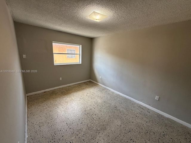 3045 NW 21st Ct 6, Miami, FL 33142