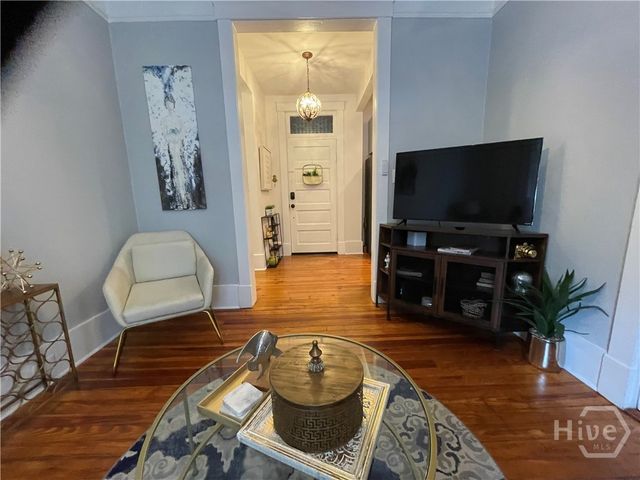 210 E State Street, Savannah, GA 31401