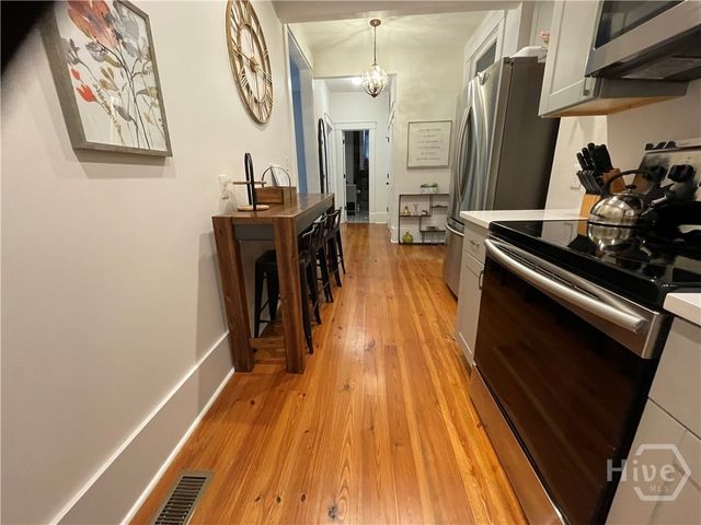 210 E State Street, Savannah, GA 31401