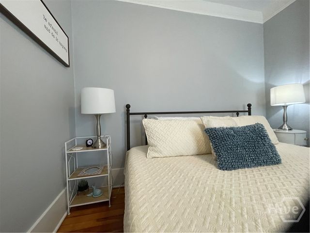210 E State Street, Savannah, GA 31401