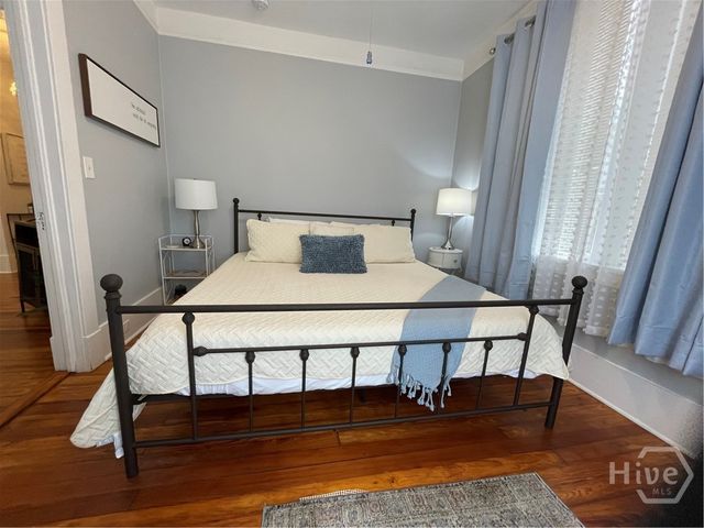 210 E State Street, Savannah, GA 31401