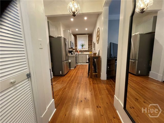 210 E State Street, Savannah, GA 31401