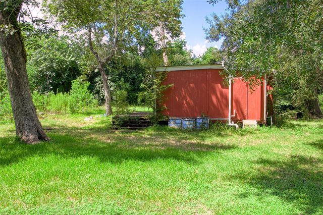 3020 Fm 563, Anahuac, TX 77514