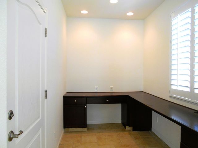 2023 E Makenna Drive, Fresno, CA 93730