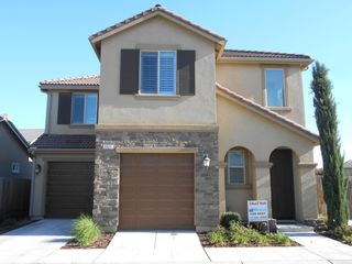 2023 E Makenna Drive, Fresno, CA 93730