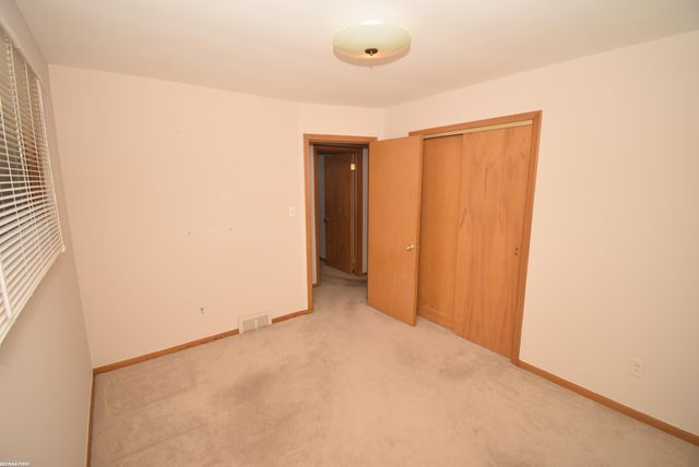30112 Gloria Street, Saint Clair Shores, MI 48082