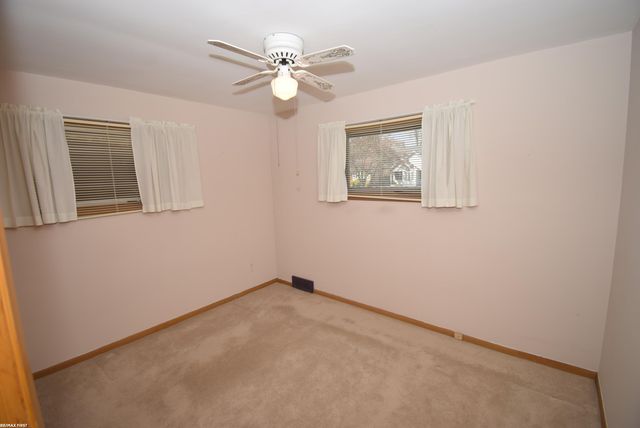 30112 Gloria Street, Saint Clair Shores, MI 48082