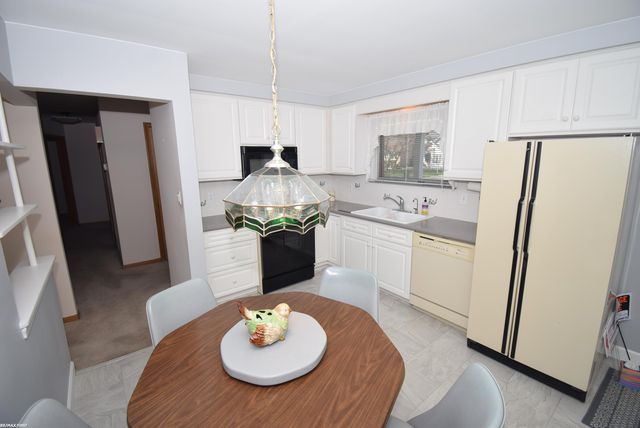 30112 Gloria Street, Saint Clair Shores, MI 48082