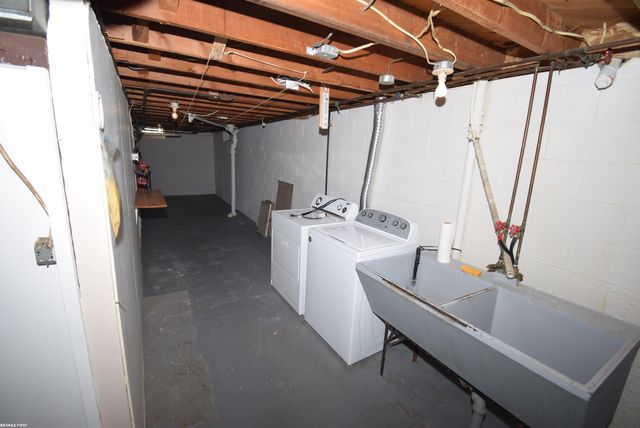 30112 Gloria Street, Saint Clair Shores, MI 48082