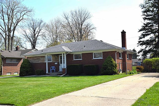 30112 Gloria Street, Saint Clair Shores, MI 48082