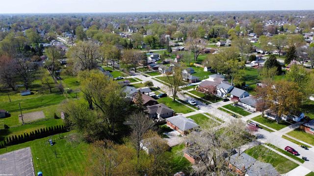 30112 Gloria Street, Saint Clair Shores, MI 48082