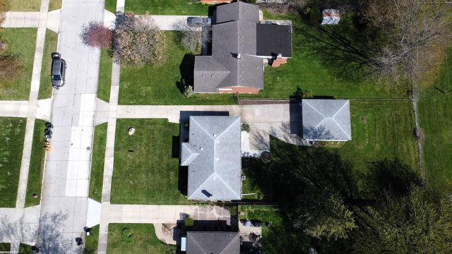 30112 Gloria Street, Saint Clair Shores, MI 48082