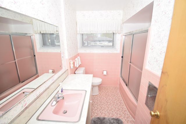 30112 Gloria Street, Saint Clair Shores, MI 48082