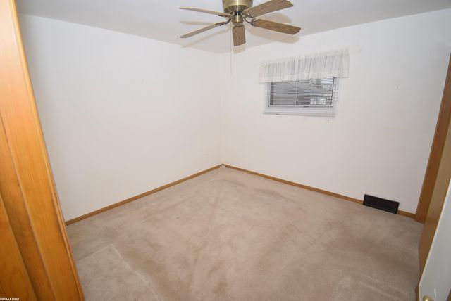 30112 Gloria Street, Saint Clair Shores, MI 48082