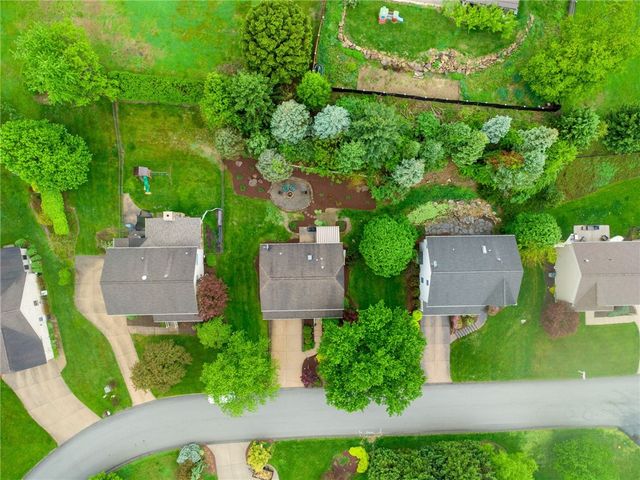 5056 Cypress Dr, Murrysville, PA 15668