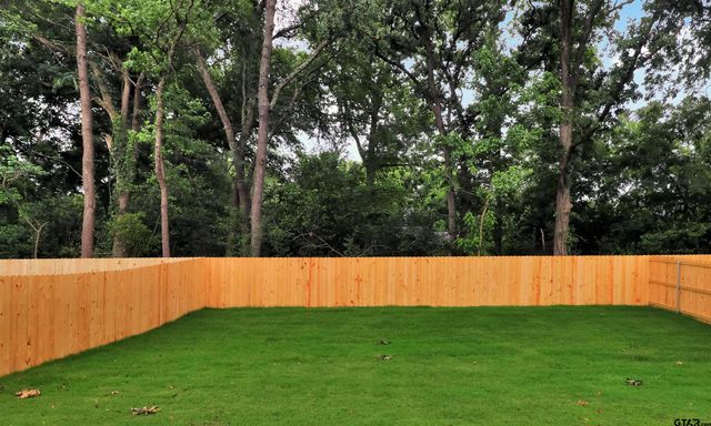 3053 Guinn Farms Rd, Tyler, TX 75707