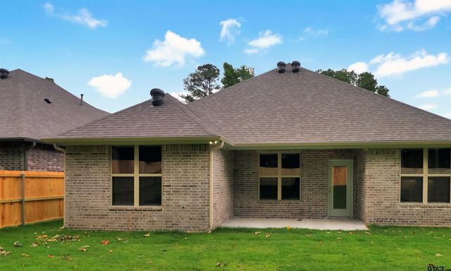 3053 Guinn Farms Rd, Tyler, TX 75707