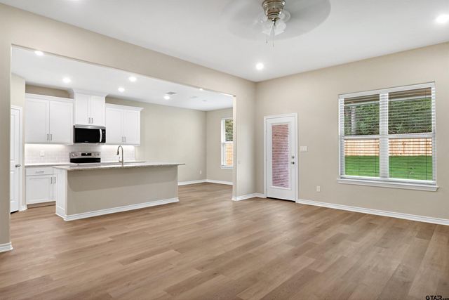 3053 Guinn Farms Rd, Tyler, TX 75707