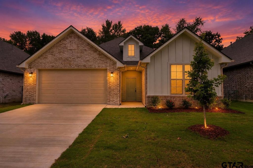 3053 Guinn Farms Rd, Tyler, TX 75707
