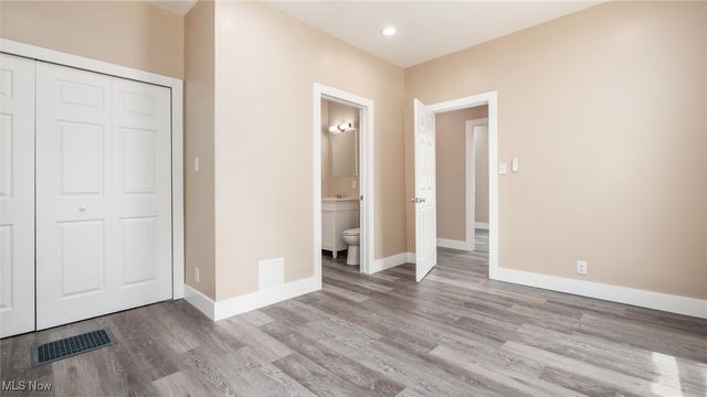 1332 Playford Avenue, Zanesville, OH 43701