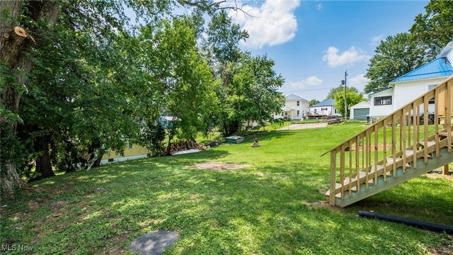 1332 Playford Avenue, Zanesville, OH 43701