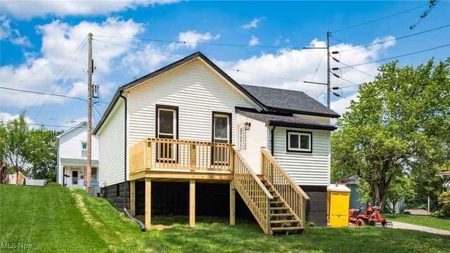 1332 Playford Avenue, Zanesville, OH 43701